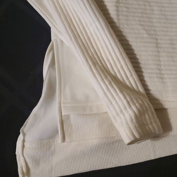 Tahari sport Turtkeneck pullover sweatshirts  cream L - Picture 4 of 6